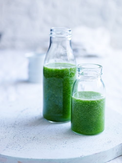 GREEN BREAKFAST SMOOTHIE